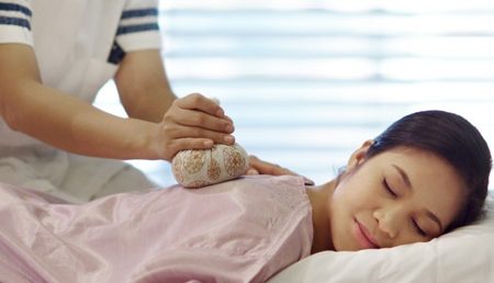 Herbal Pouch Therapy